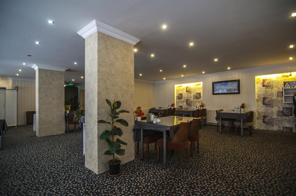 Hotel Dosco Van Εξωτερικό φωτογραφία