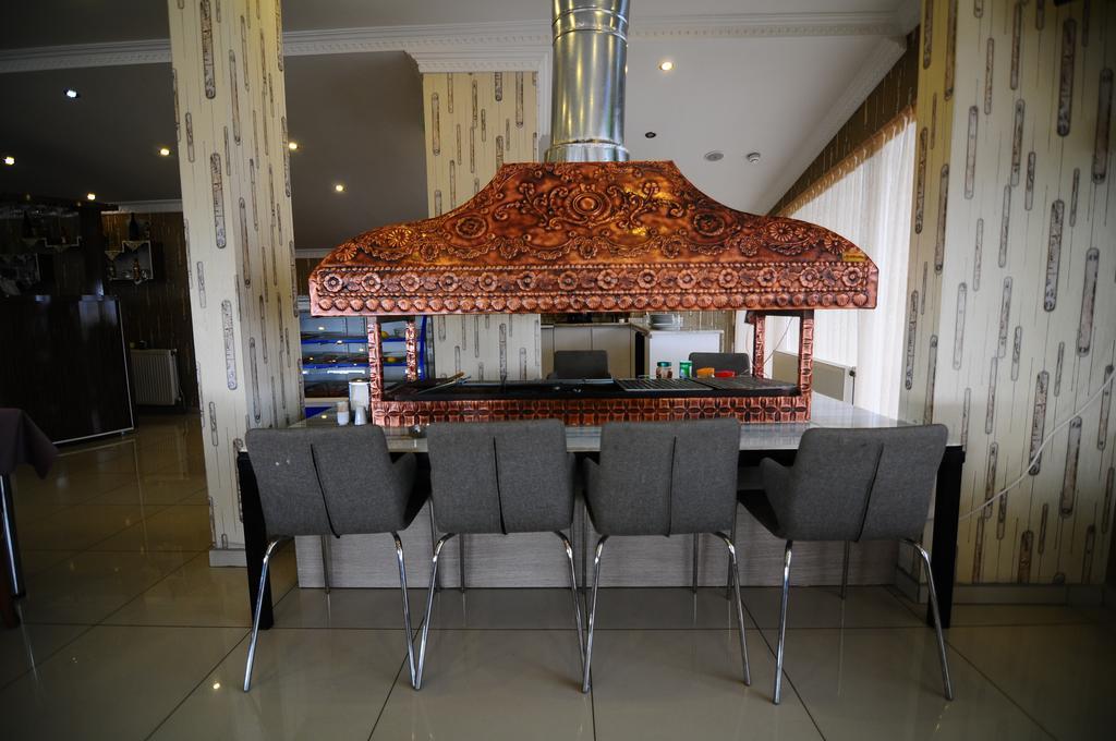 Hotel Dosco Van Εξωτερικό φωτογραφία